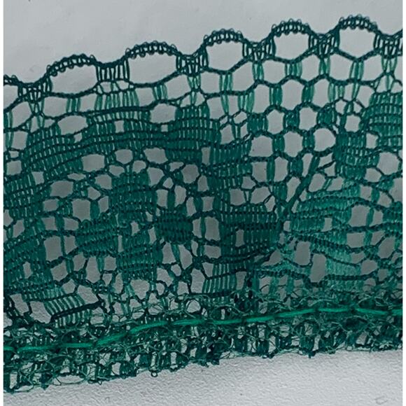 Lace Trim For Sewing Green Dark 1 1/2 Inches Wide 1 3/4" Long Ruffed Lacy Pillow - Picture 5 of 6